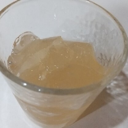 グレープフルーツの炭酸ジュースで作りました☆シュワシュワで美味しかったです(*´∀`)♪